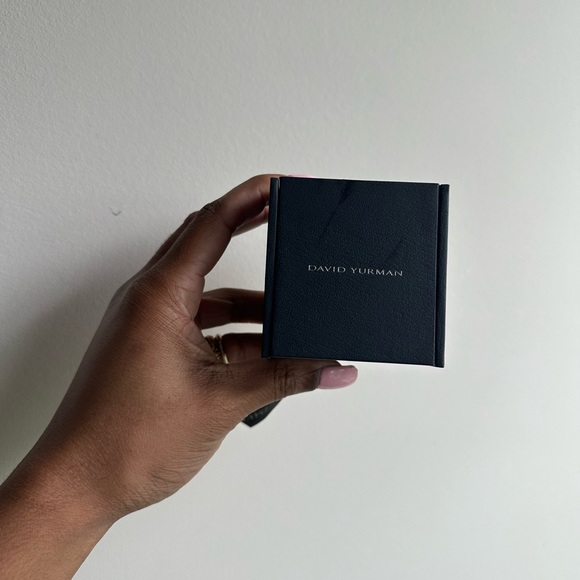 DAVID YURMAN Petite band ring Yellow Gold - Picture 7 of 10